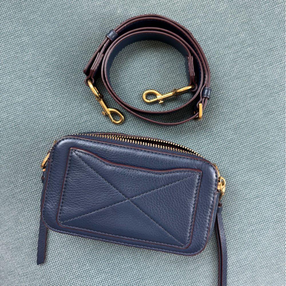 marc jacobs camera bag